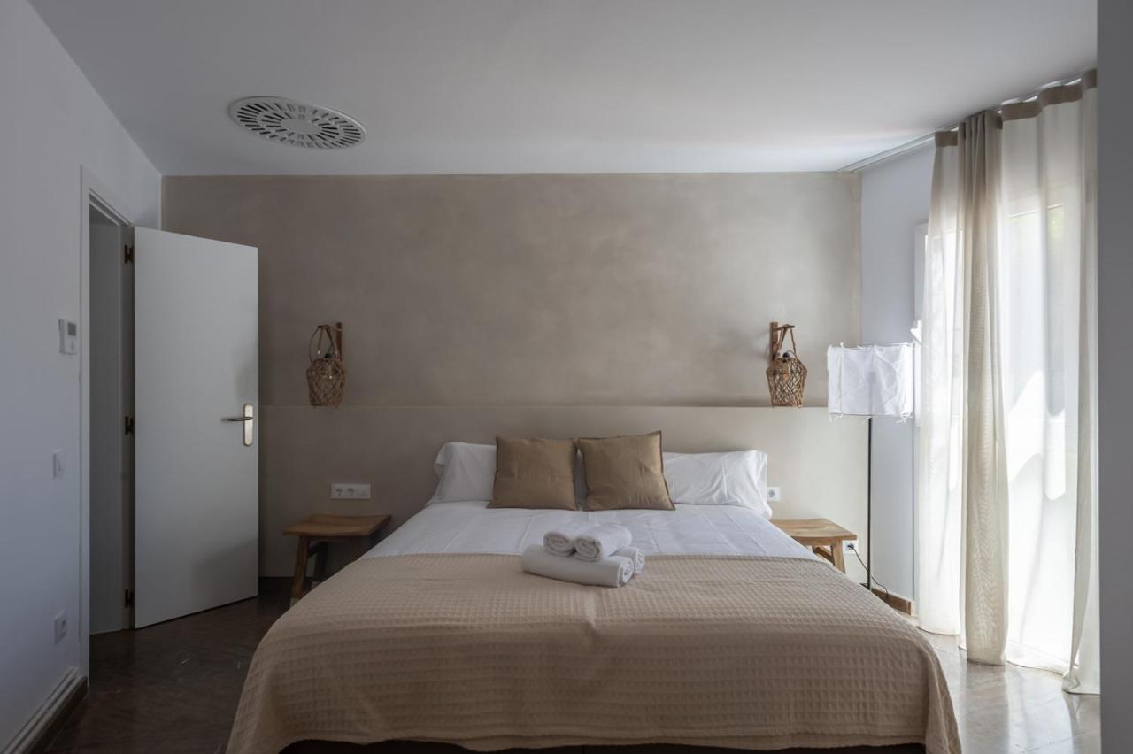 Hostal Es Niu De Тамариу Экстерьер фото